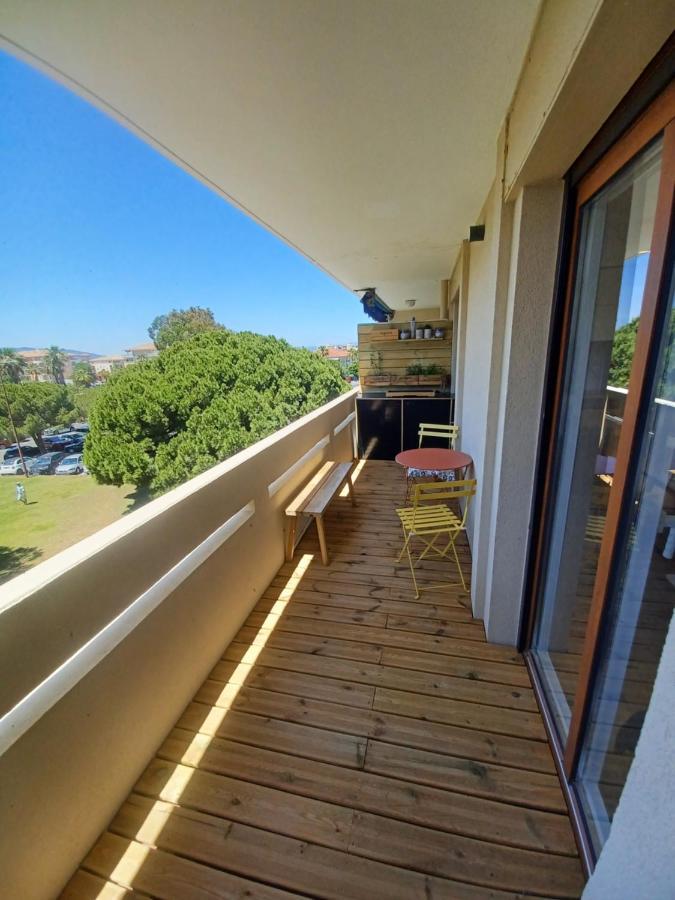 Superbe Appartement A 100M De La Mer, Et A Cote De La Base Nature Fréjus Kültér fotó